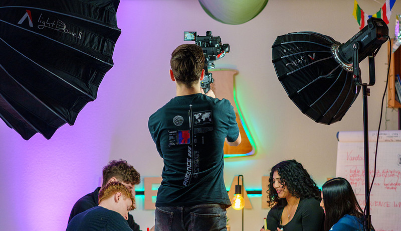 Ad online contentcreator.jpg