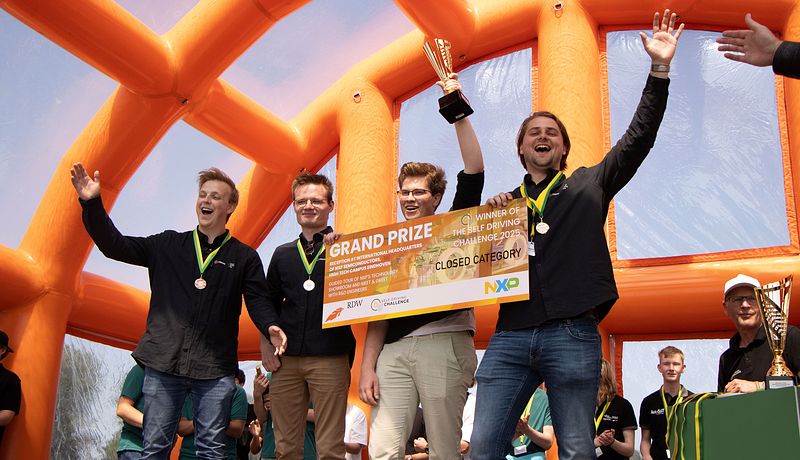Hanze winnaar self driving challenge.jpg