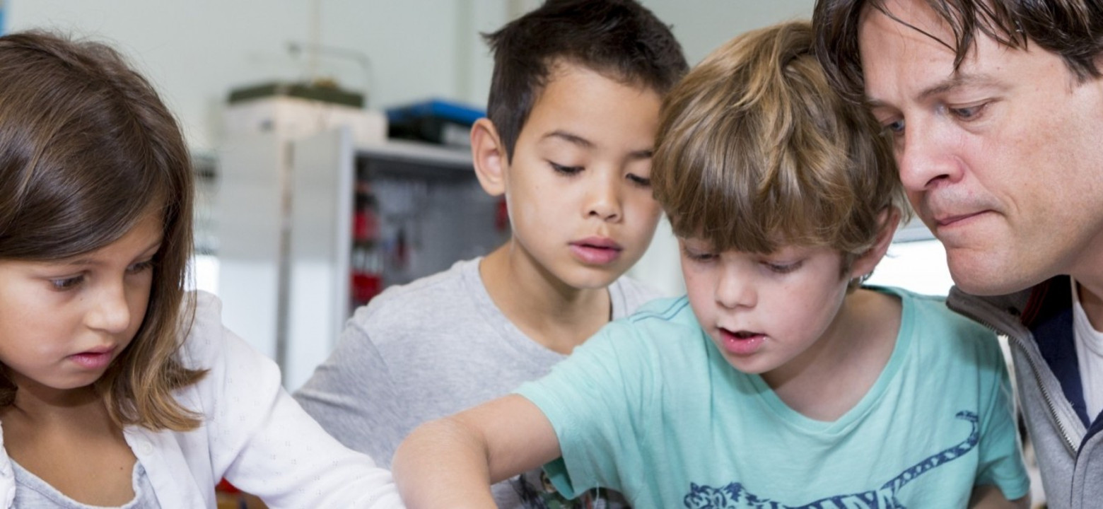 TechYourFuture: man met drie kinderen