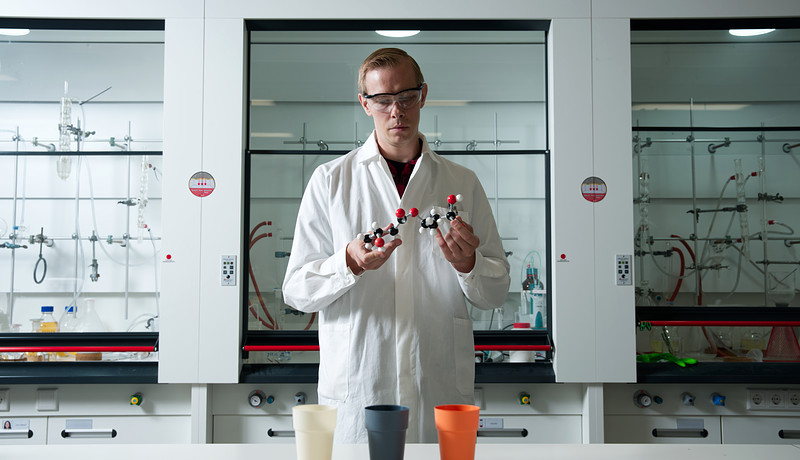 Jeffrey Buter in ZAP Lab.jpg