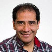 Portret Marco Farfan