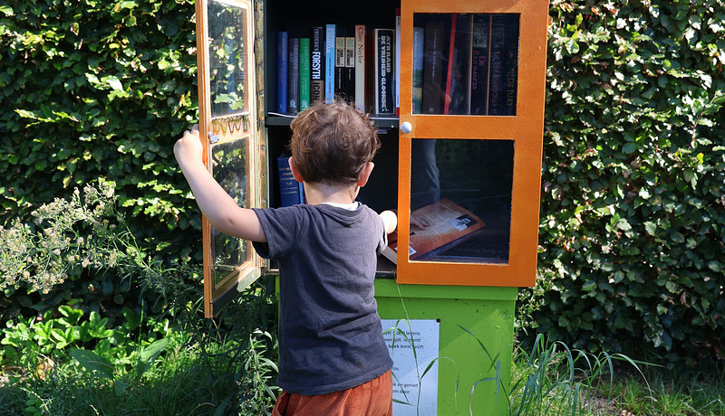 Minibieb klein jongetje.jpg