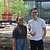 Dorien Irokromo en Stephan Terpstra poseren voor het Klimaatplein bij Saxion (fotografie: Pien van der Woning)