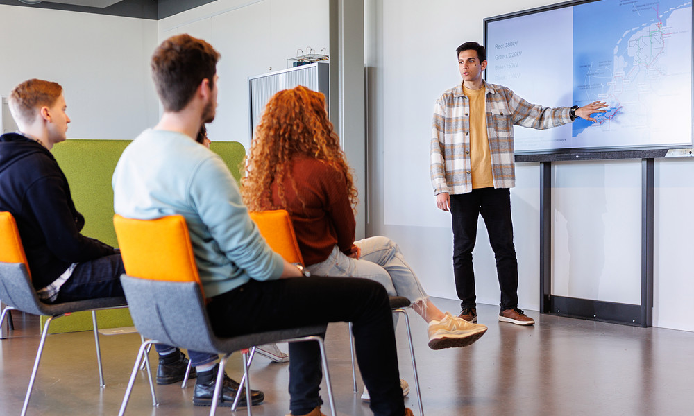 emre presentation.jpg