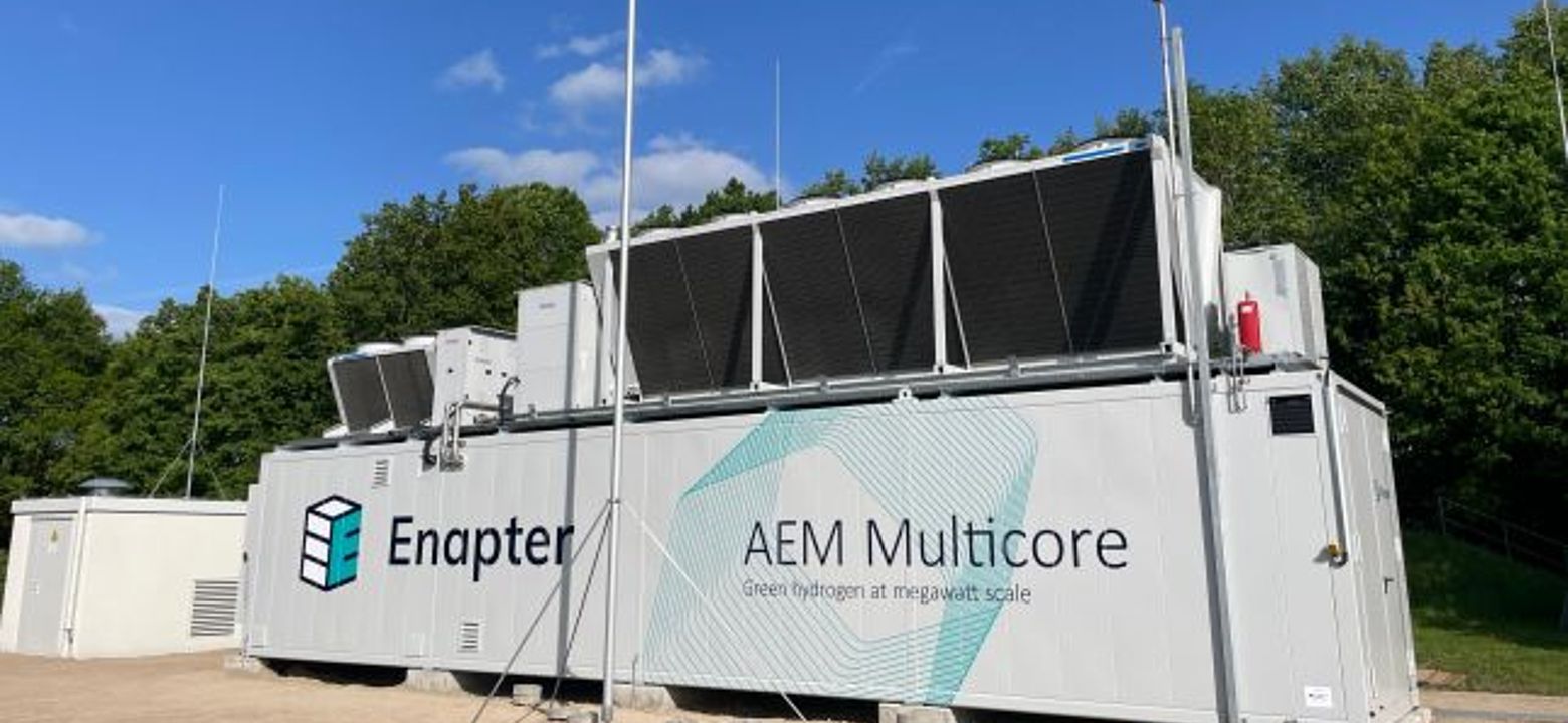 Enapter-AEM-Multicore.jpg