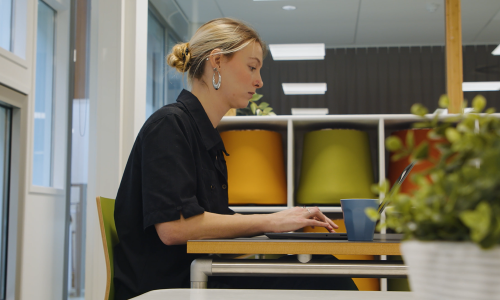 Esja van der Zee Vegalifestyle.png