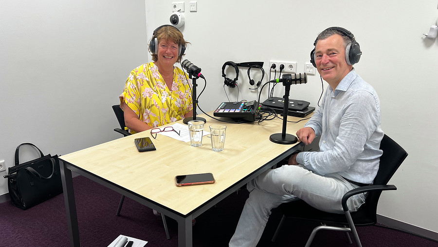 Foto Mira Podcast.jpg