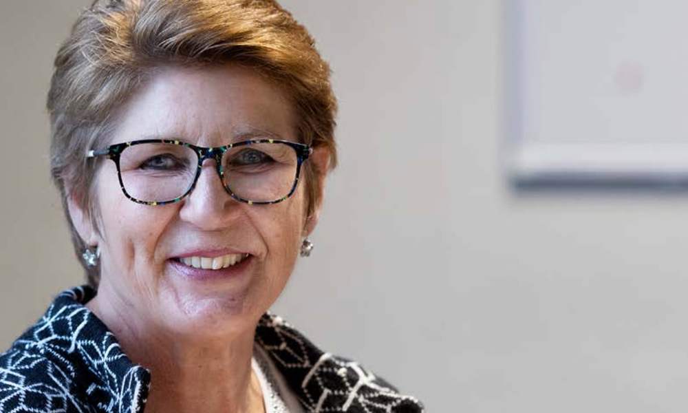 Studiekeuzeadviseur aan tafel