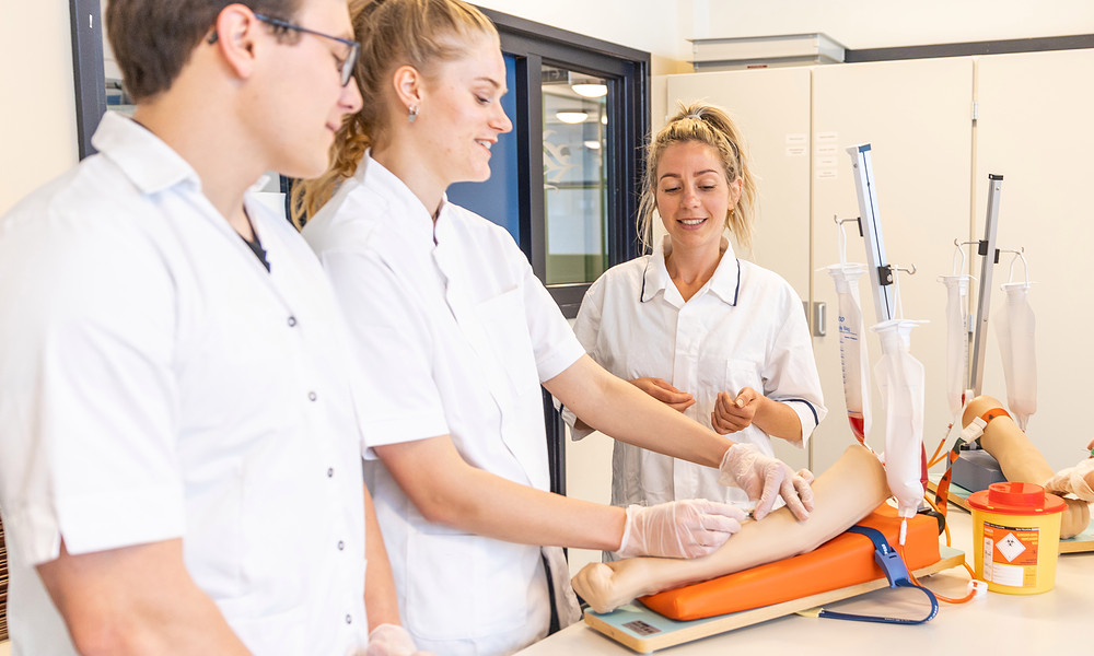 Hanzehogeschool-Acadamie Verpleegkunde - Skillslab-onderwijs.jpg
