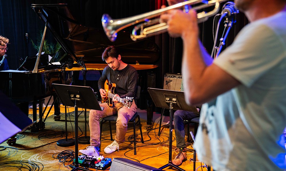Jazzclub-ensemble-trompet-gitaar.jpg