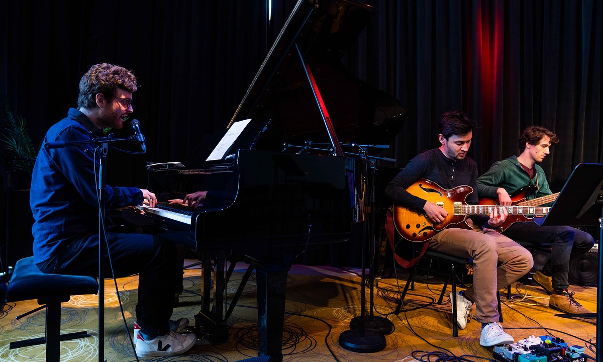 Jazzclub-piano-gitaar.jpg
