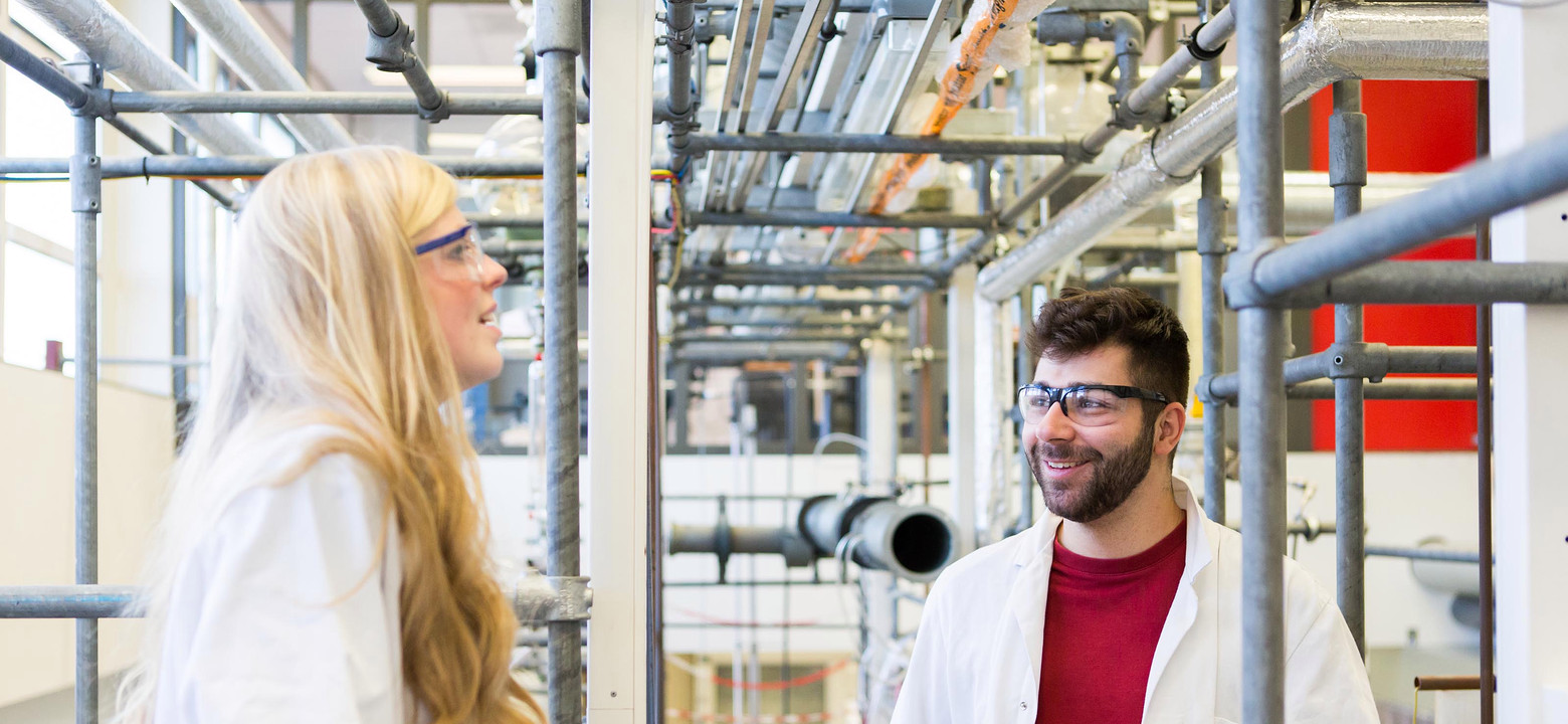 Studenten in het laboratorium - opleiding Chemische Technologie Saxion