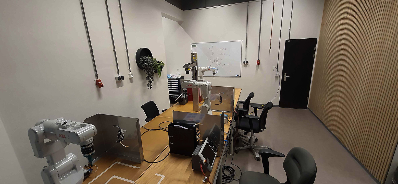 Smart Industries Systems Lab 2.jpg