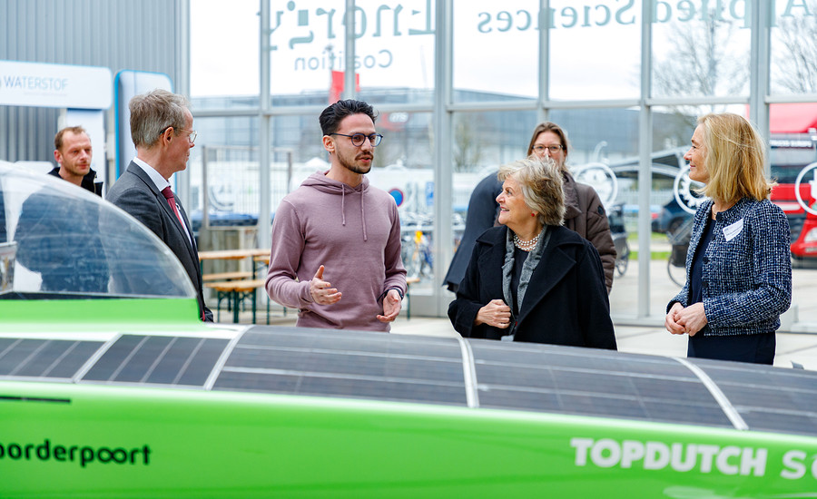 Student vertelt over solar car 2023.jpg