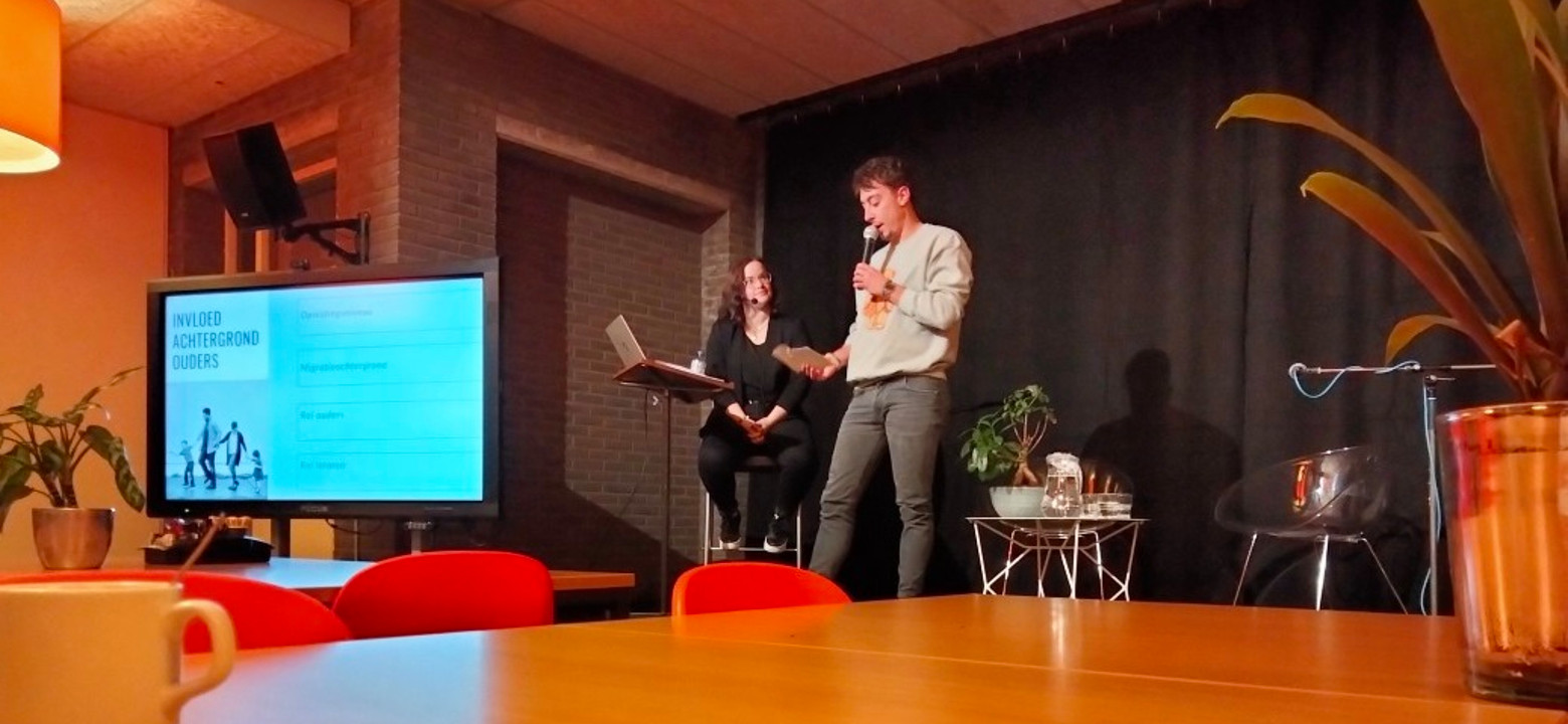 Studenten in actie de Social Rebel-avonden.jpg