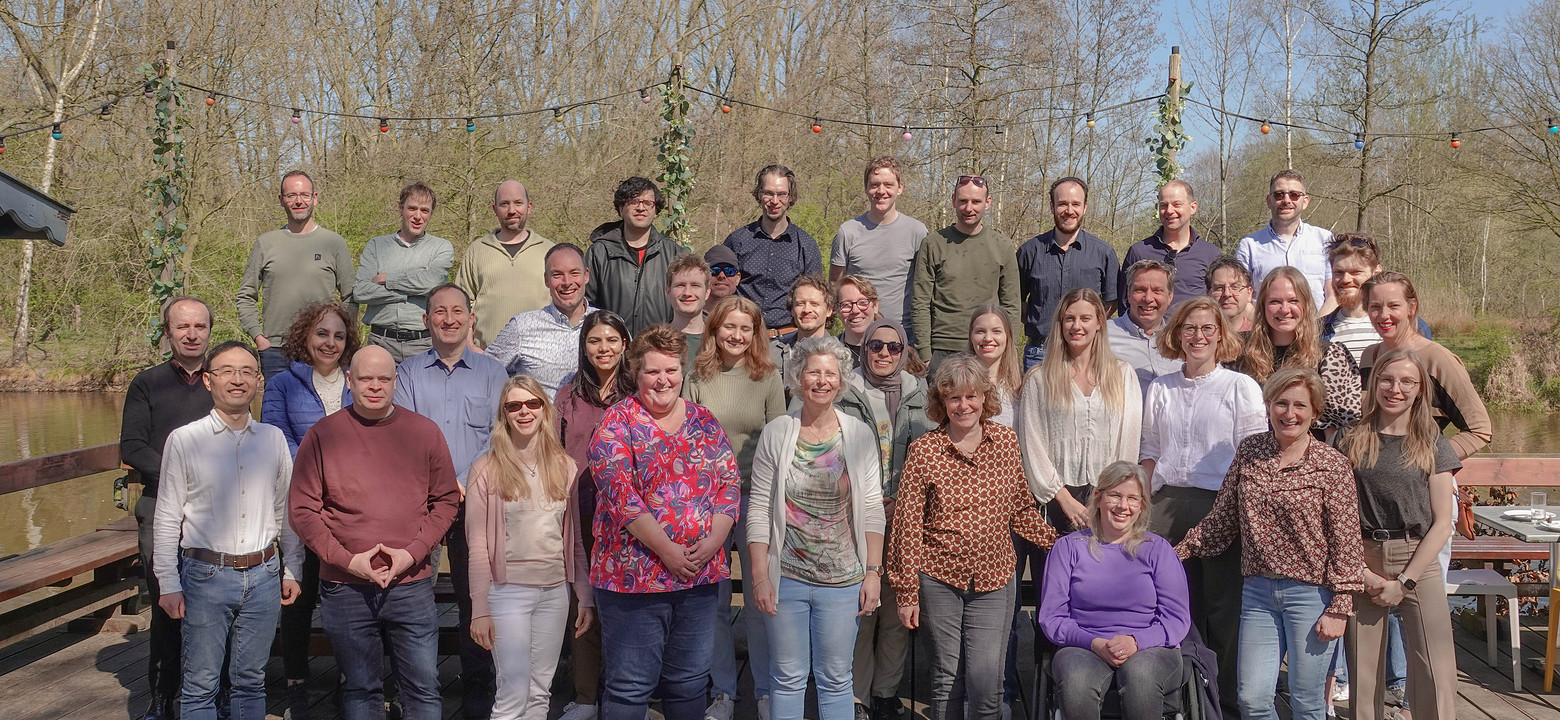 teamfoto_NANO.jpeg